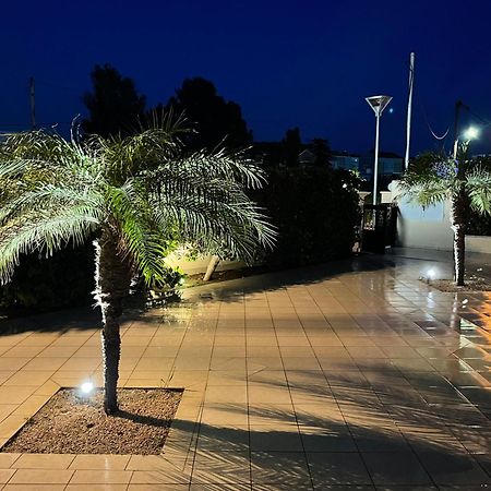 White&Blue Luxury Suites Ialysos  Exterior foto