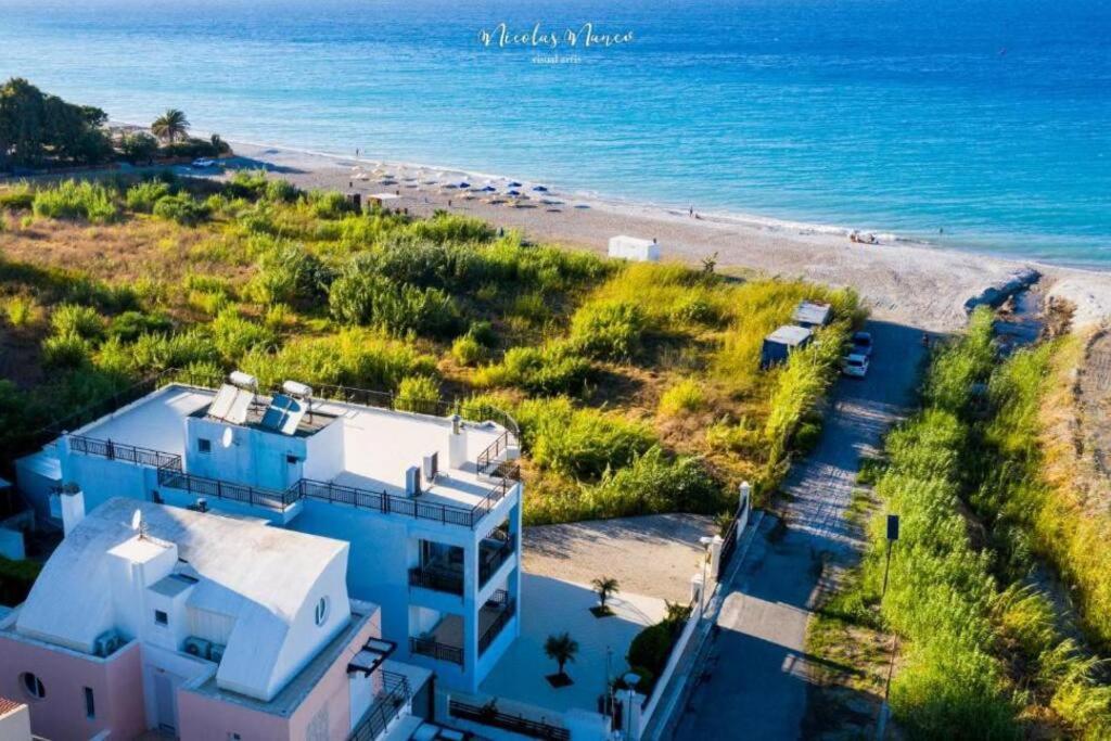 White&Blue Luxury Suites Ialysos  Exterior foto
