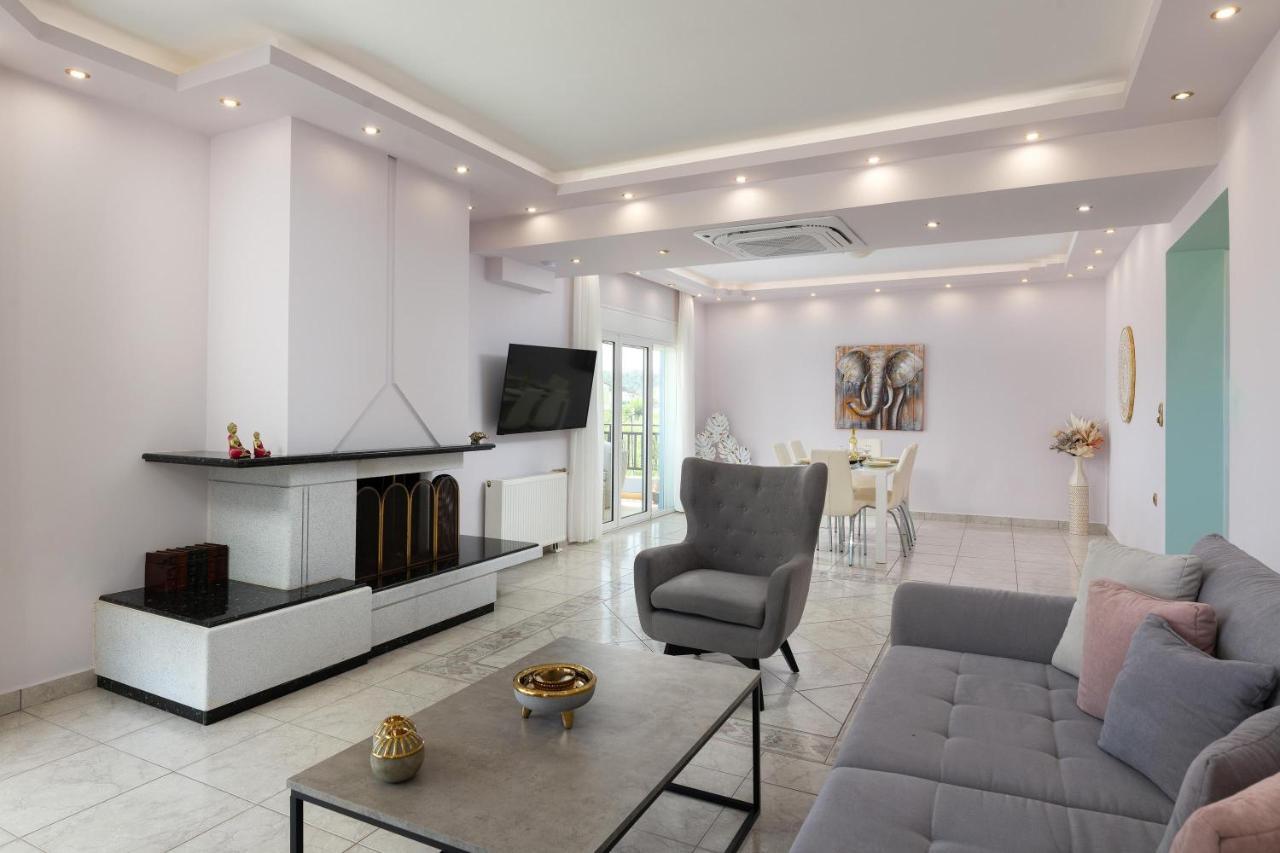 White&Blue Luxury Suites Ialysos  Exterior foto