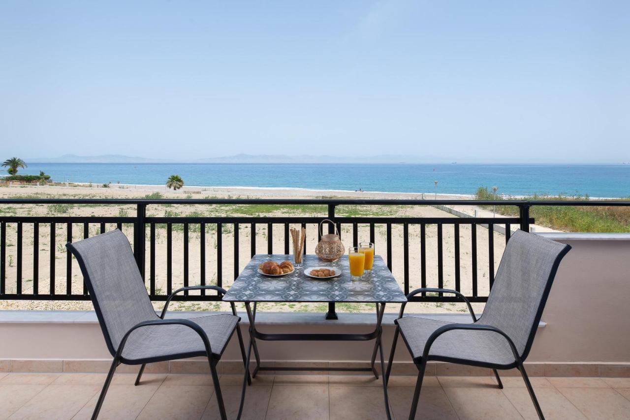 White&Blue Luxury Suites Ialysos  Exterior foto