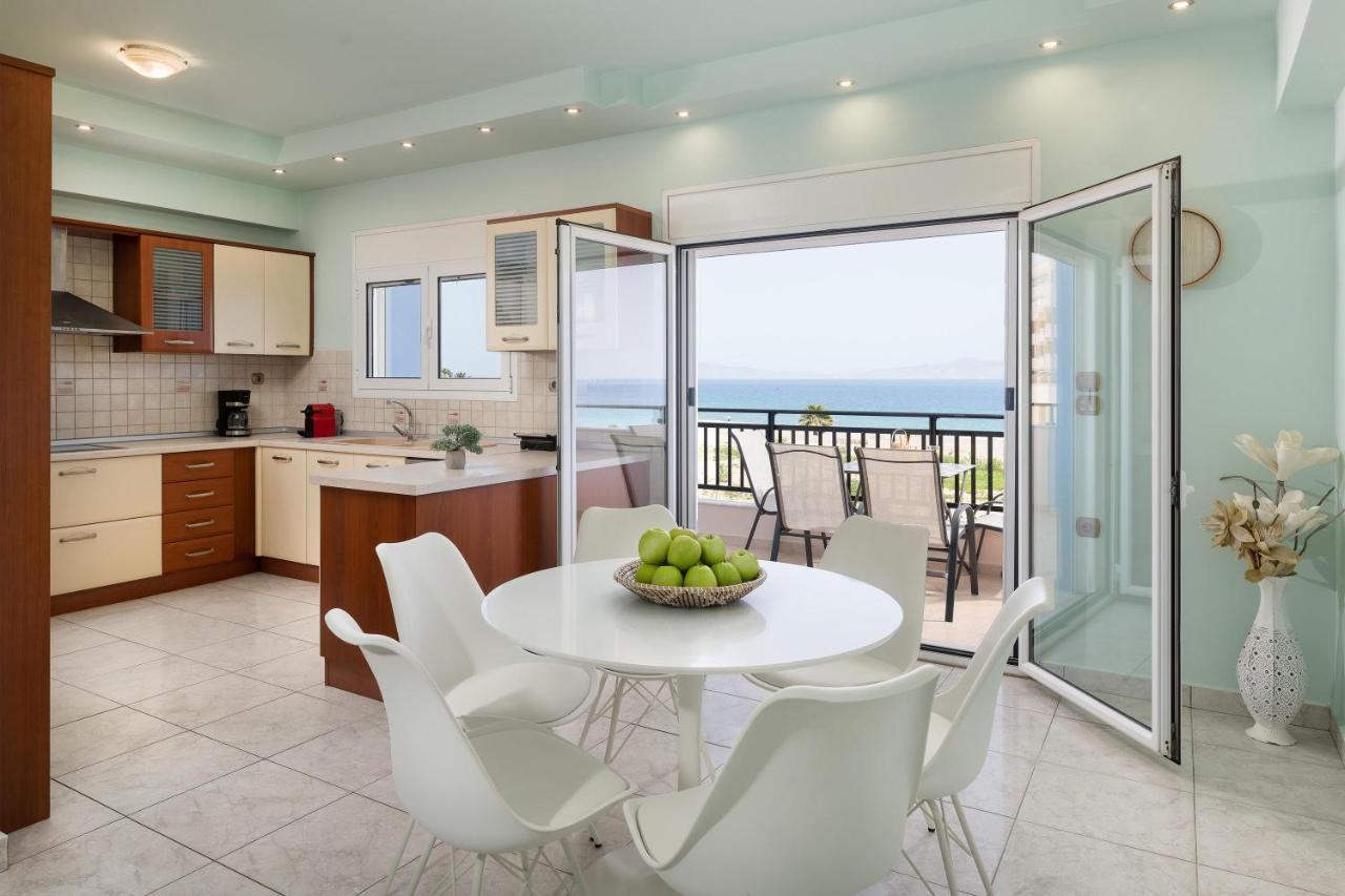 White&Blue Luxury Suites Ialysos  Exterior foto